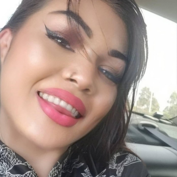 Meet your Posher, Jasmine - Picture 3 of 7